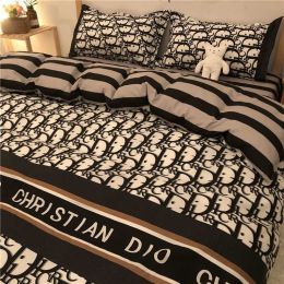 Simple Checkered Sheets, Duvet Cover And Bedding Set Of Four (style: B, Bedding Size: 150*200)