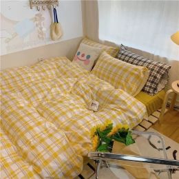 Simple Checkered Sheets, Duvet Cover And Bedding Set Of Four (style: MurgleyYellow, Bedding Size: 150*200)